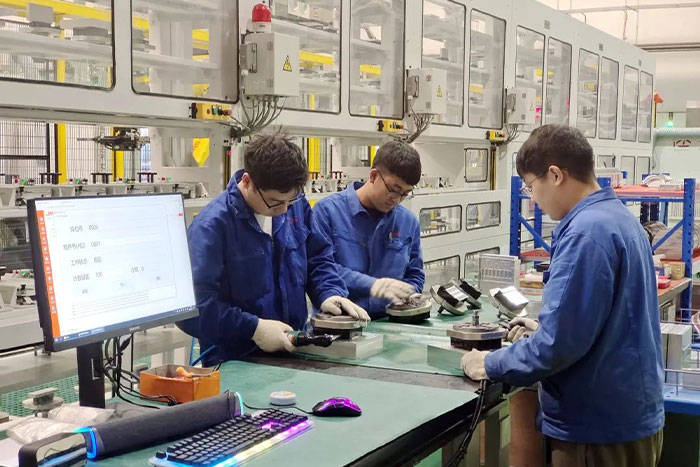 全面落實創(chuàng)新驅(qū)動發(fā)展戰(zhàn)略 九專部柔性自動化線擴產(chǎn)升級