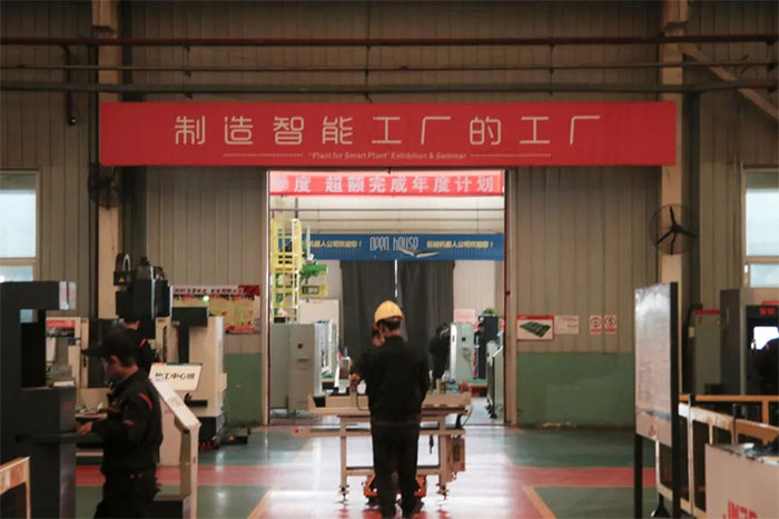 巨能機器人成功研發(fā)“去毛刺機器人”新產(chǎn)品