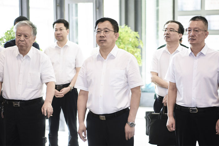 大事記 | 自治區(qū)黨委常委、銀川市委書記趙旭輝調(diào)研巨能機(jī)器人裝備智能化研發(fā)生產(chǎn)情況